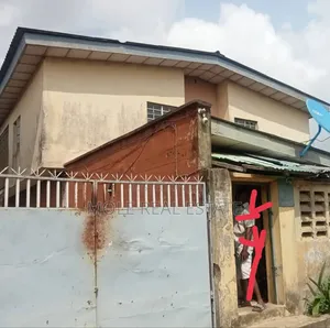 4 Nos of 3 Bedroom Iyana Ipaja Bustop by the Rd