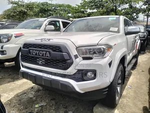 Toyota Tacoma 2020 White