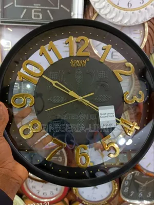 Circle Wall Analogue Clock Black and Gold Finish