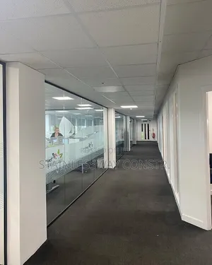Office Space With Glass Partition Maximus