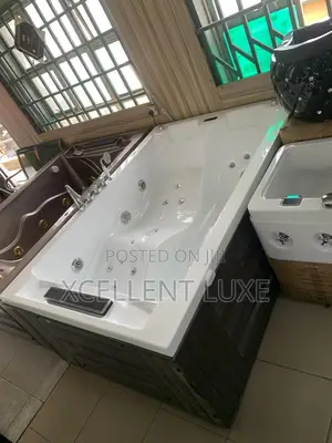 Double Jacuzzi Bathtub With Tv. Indoor/Outdoor
