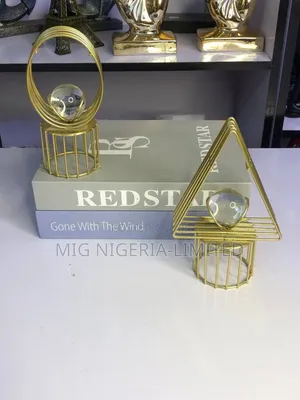 Golden Figurine Decor Statue Tv Shelves Home Decor 1pc