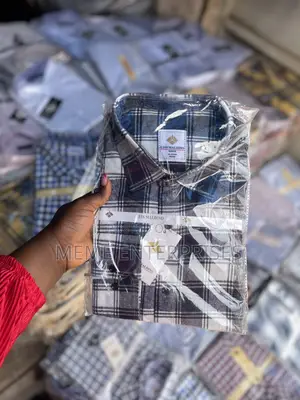 Longsleeve Pattern Shirt.