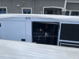 Heavy-duty England Perkins Soundproof Diesel Generator150kva