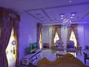 We Do Royal Curtains