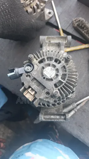 Alternator Ford Focus, Taurus and Fusion 2012