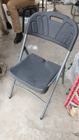 Classic Folding Chair