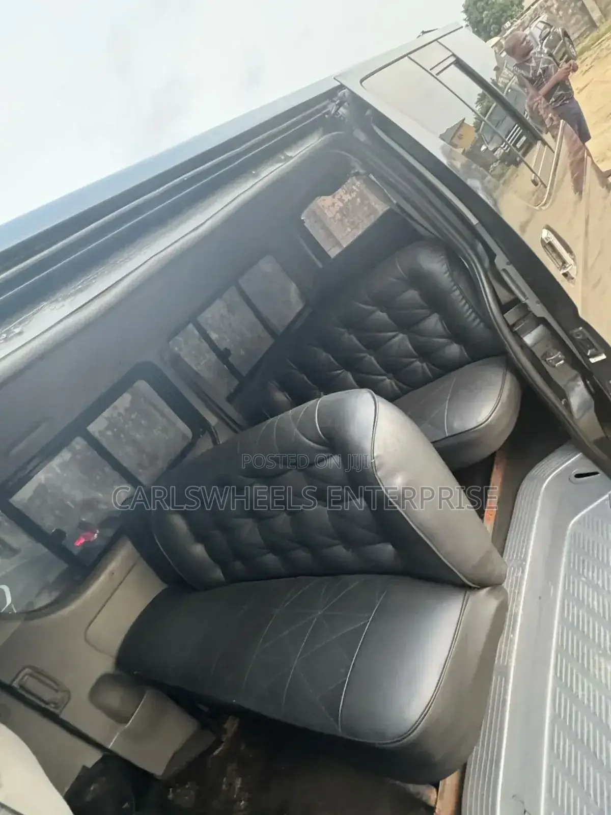 Toyota HiAce 2010 Black