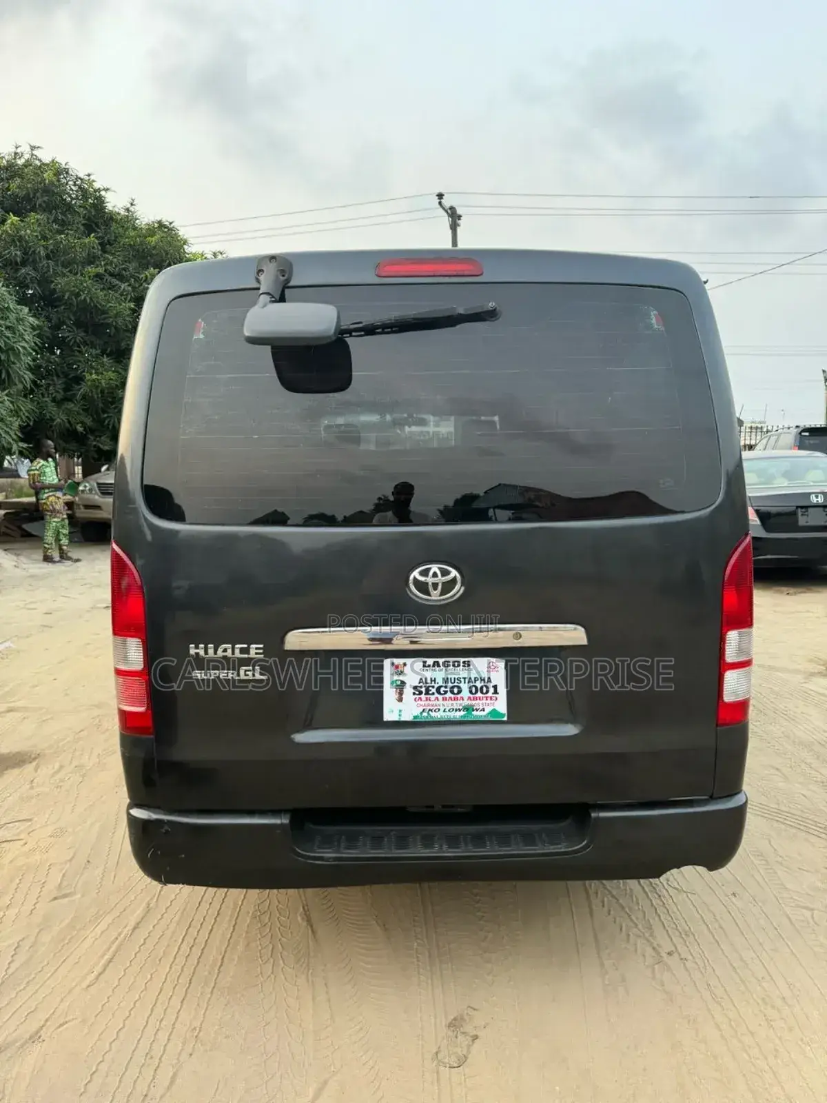 Toyota HiAce 2010 Black