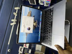 Laptop Apple MacBook Air 2020 8GB Intel Core I3 SSD 256GB
