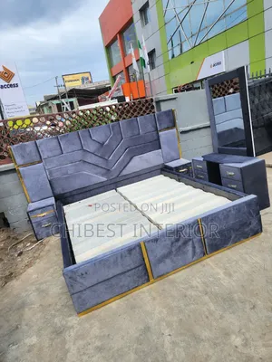 Upholstery Padded 6by7 Bed Stand.