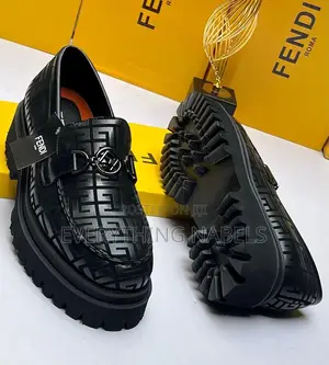 Luxury Fendi Cooperate Shoe
