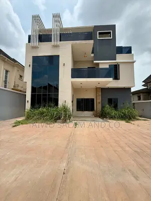 5bdrm Duplex in Akobo for sale