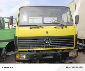 Mercedes 814 Yellow Color 6 Boat Made in Greece