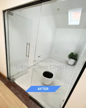 Professional Spaces Deserve a Glass Touch