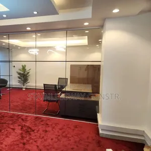Reimagine Workspaces With Sleek Glass Walls