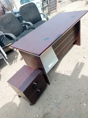 Office Table With Side Desk, Executive Office Table in Abeokuta