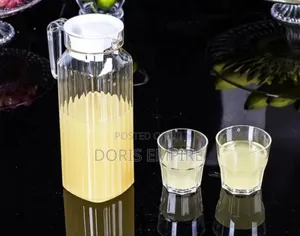 Qaulity Transparent Acrylic Juice Jug