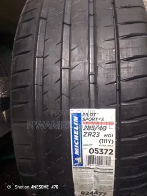 285/40r23 Michelin Tire