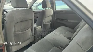 Toyota Camry LE 4dr Sedan (2.4L 4cyl 5A) 2006 Gold