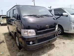 Toyota HiAce 2010 Black