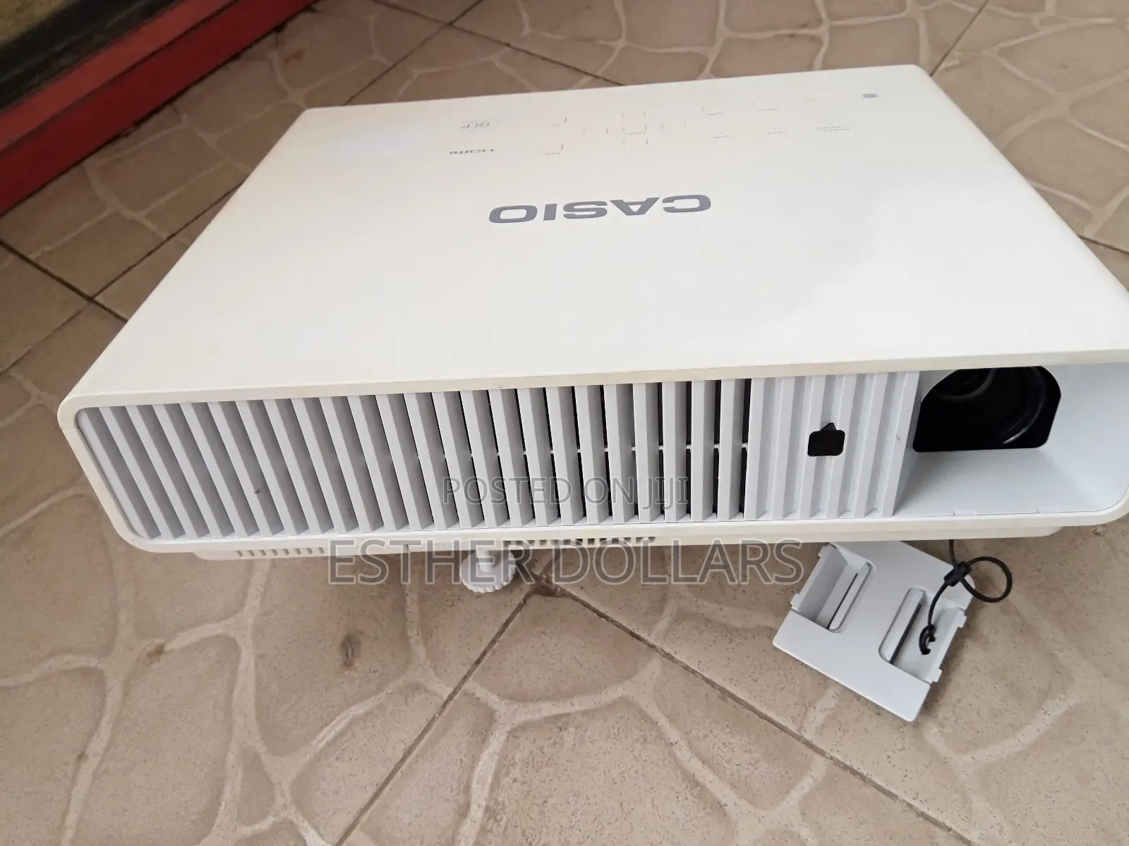 Crystal High Brid Casio Projector