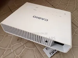 Crystal High Brid Casio Projector