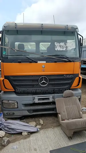 Super Clean Foreign Used Mercedes Benz Axor Cap and Chassis