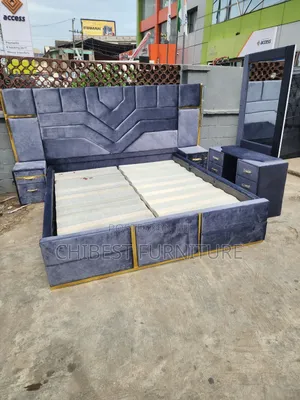 7by6 Bed With Standard Drawers and Vanity Table