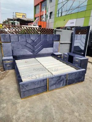 5ft Tall Classic 7by6 Grey Bed Stand.