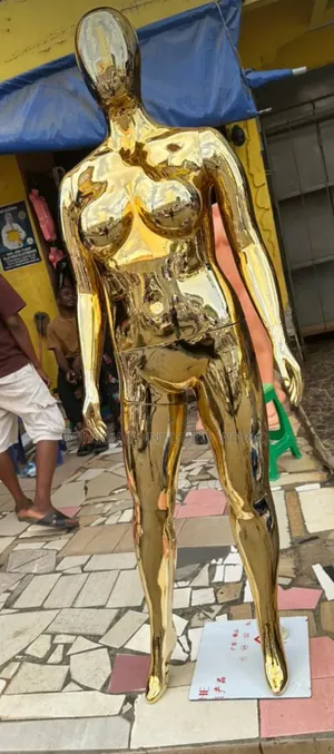 Faceless Plus Size 16 Gold Chrome Female Mannequin