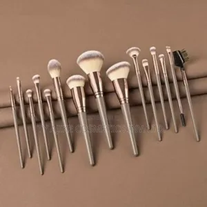 15 Pc's Professional Make-Up Brush Set