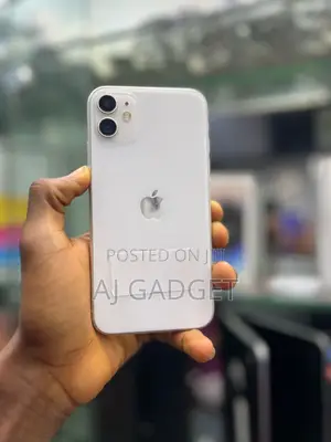 Apple iPhone 11 64 GB White
