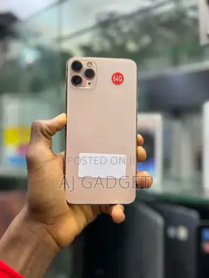Apple iPhone 11 Pro Max 64 GB Gold