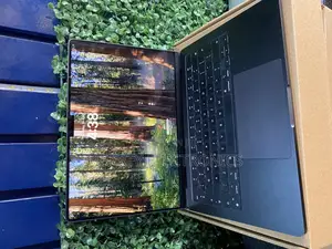 Laptop Apple MacBook Pro 2023 M3 14-Inch 18GB Apple M3 SSD 1T