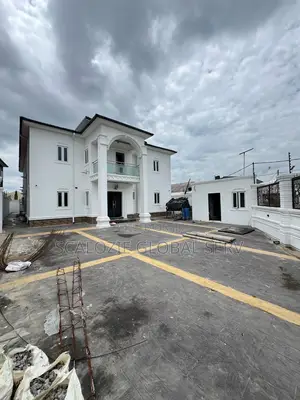 11bdrm Duplex in Port-Harcourt for sale