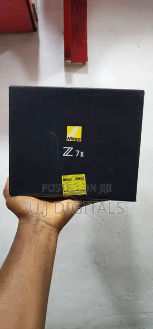 Nikon Z7 Ii Mirrorless Camera
