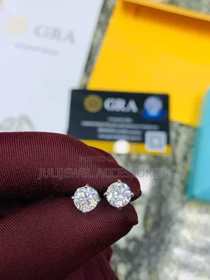 Moissanite Pin Earrings, Unisex Use(Male and Female (