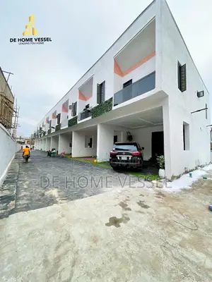 3bdrm Townhouse/Terrace in Ajah for sale