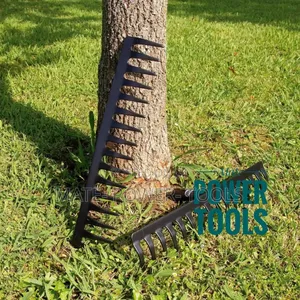Heavy Duty Wooden Shaft Garden Rake - 16 Teeth