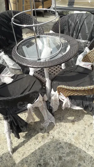 Good Set of Dining Chair and Table