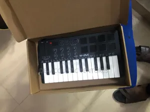 Direct Uk Used Mrave Midi Keyboard