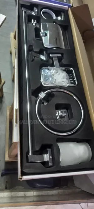 Complete Set Toilet and Bathroom Accessories