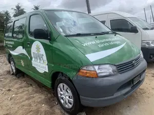 Toyota Grand HiAce 2005 Green