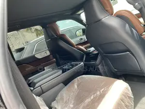 Lincoln Navigator Black Label 2022 Black
