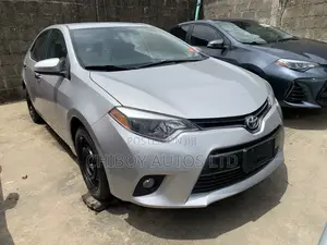 Toyota Corolla 2016 Silver