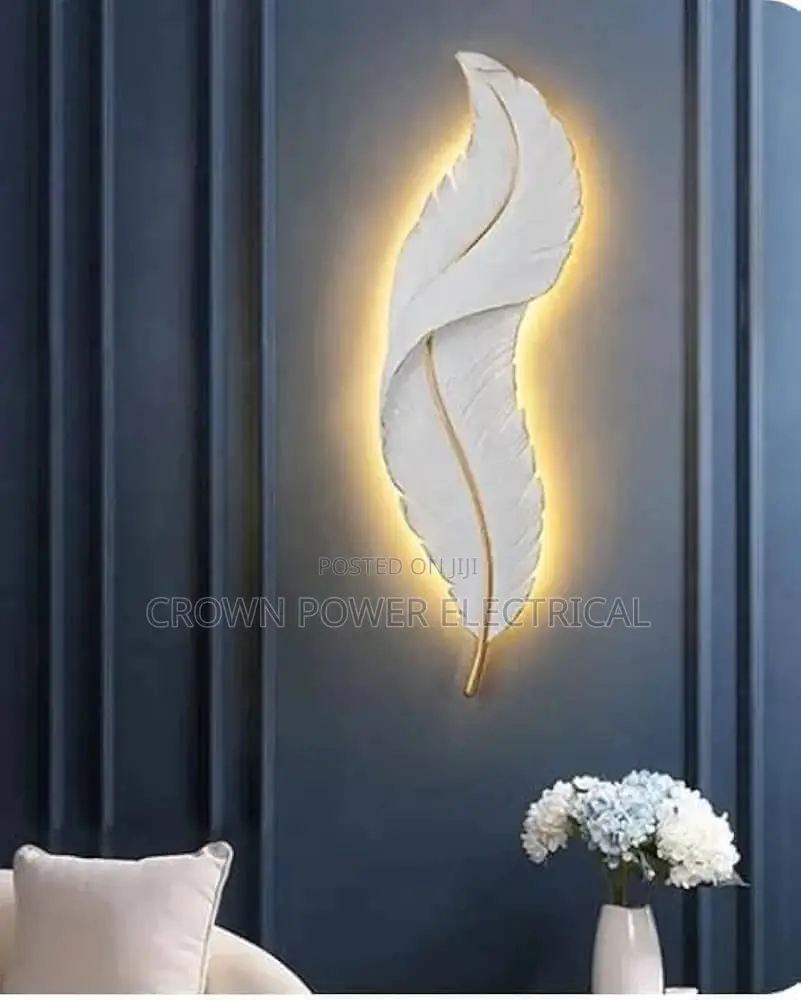 Gorgeous Feather Wall Light