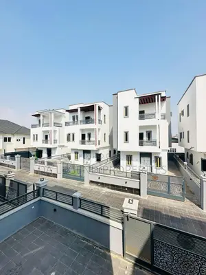 4bdrm Duplex in Amuwo-Odofin for sale