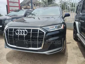 Audi Q7 Premium Plus 2021 Black