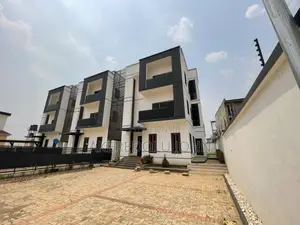 5bdrm Duplex in Mabushi for sale
